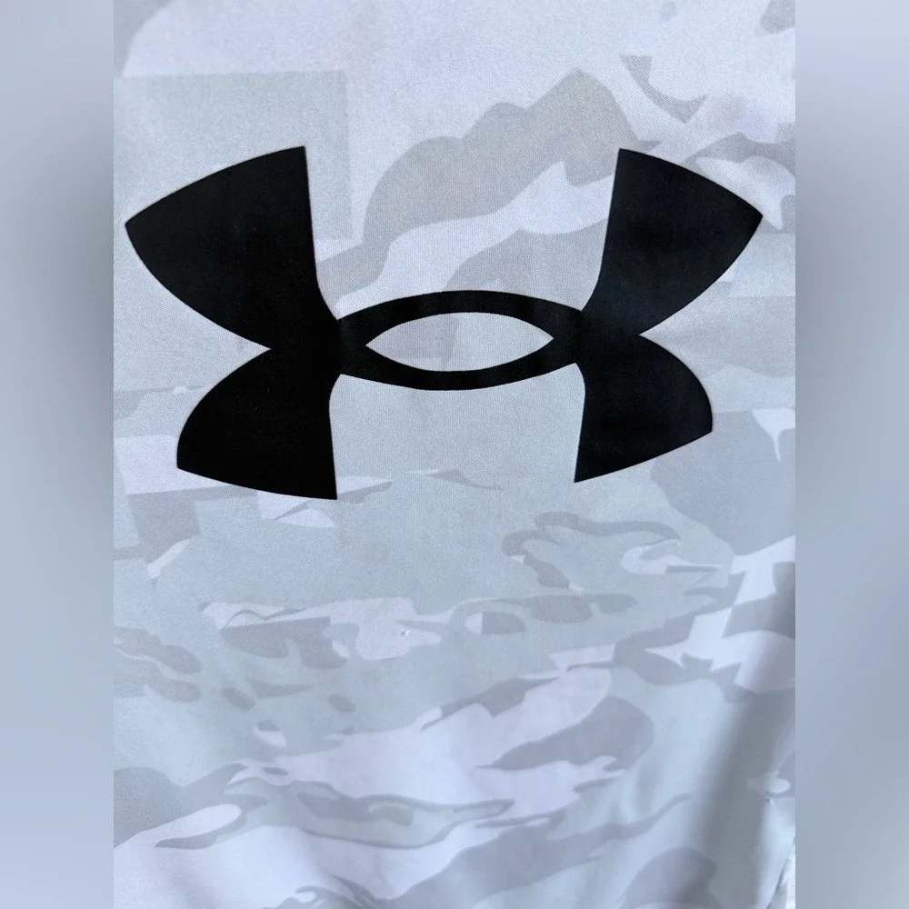 Under Armour Kids Youth T-Shirt Short Sleeve Camo‎ Logo HeatGear Size YLG